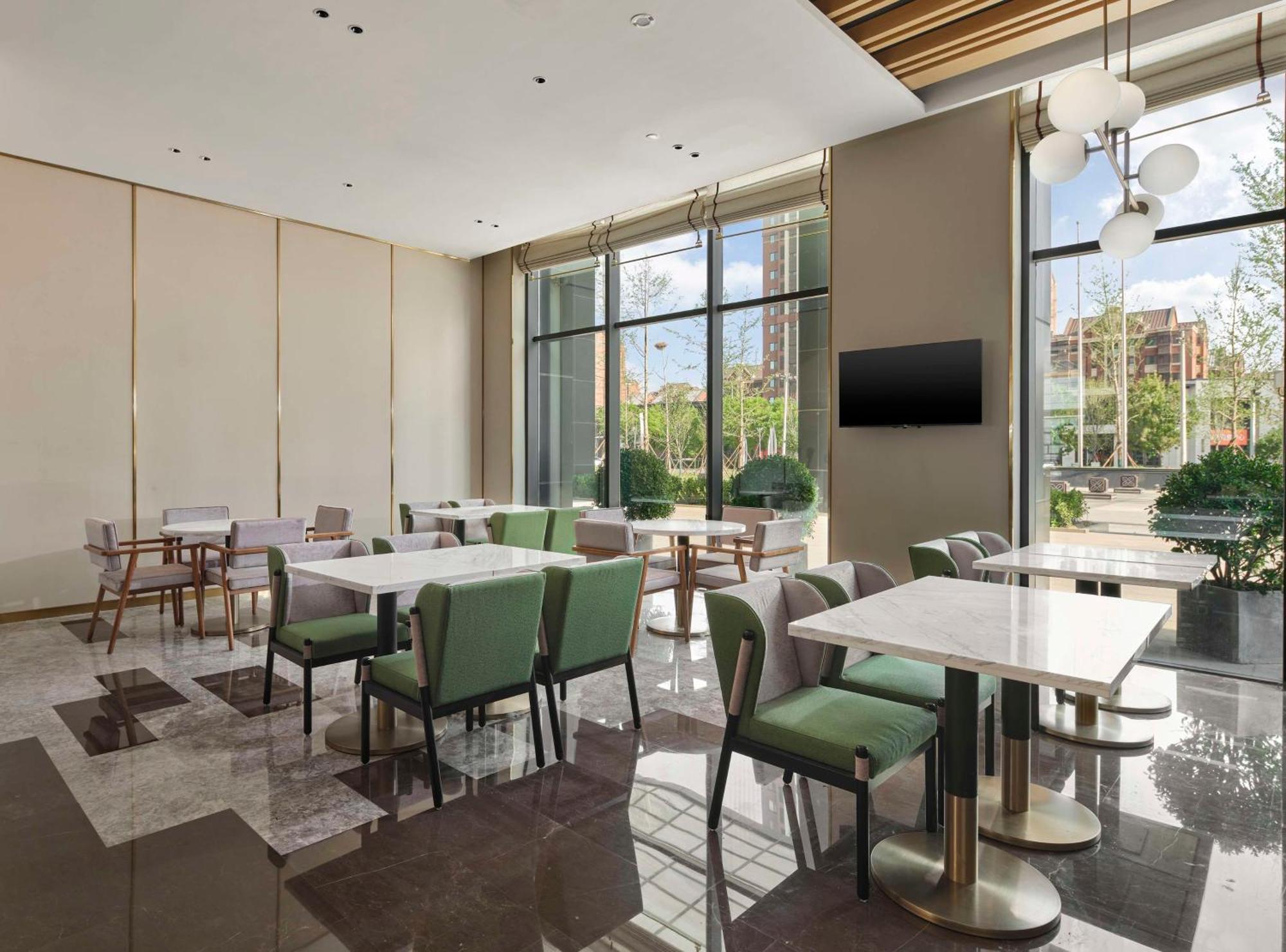 Hilton Garden Inn Tianjin Huayuan Екстер'єр фото